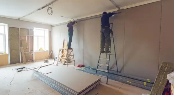 Jak przykleić płytę karton gips do ściany bez błędów i problemów