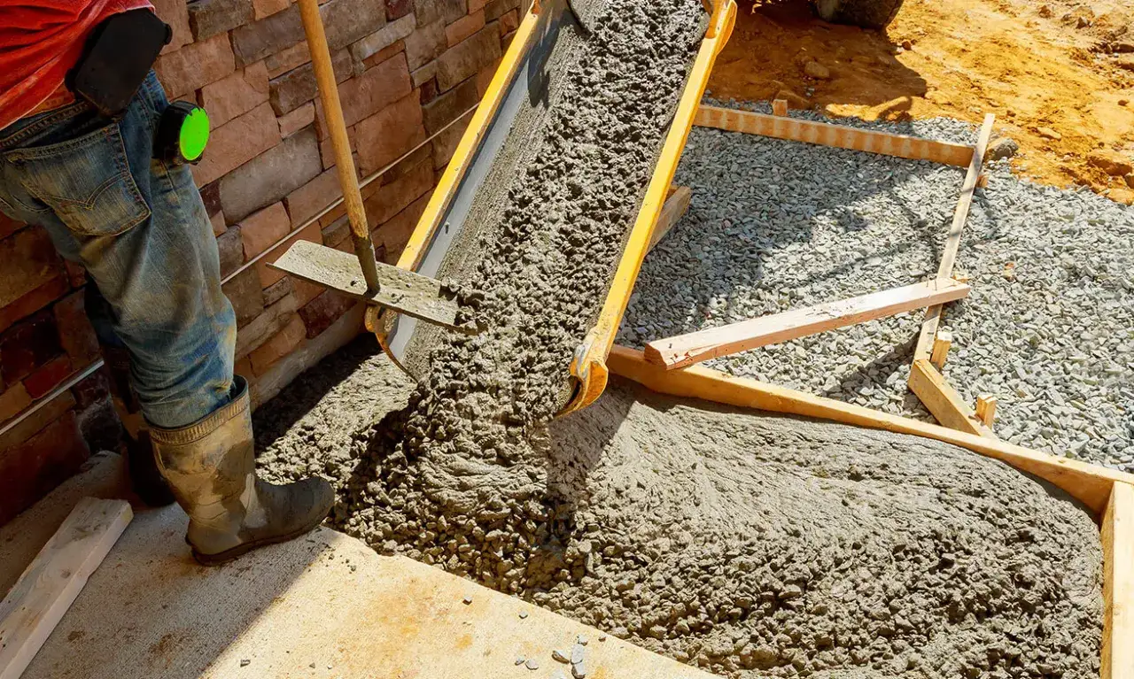 Zdjęcie Ile taczek betonu z worka cementu? Oblicz i uniknij strat